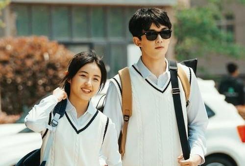 #张子枫#何炅问张子枫想去哪所大学，妹妹的回答证明超强实力