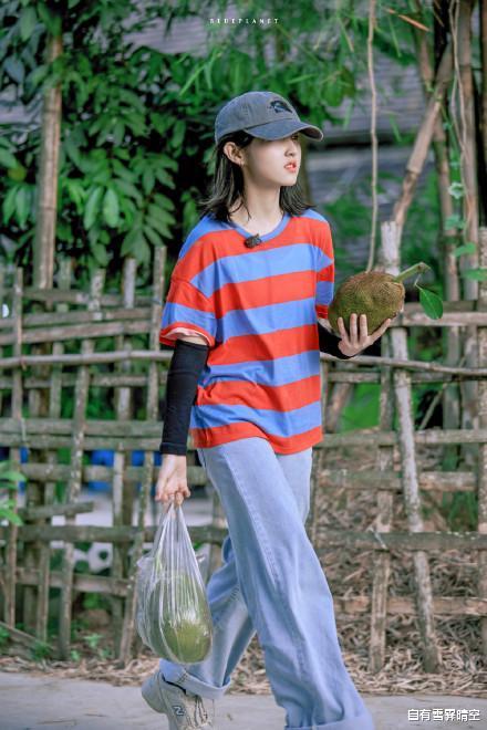 张子枫|张子枫高考第一个交卷,得知原因后,明白黄磊何炅为何喜欢她了