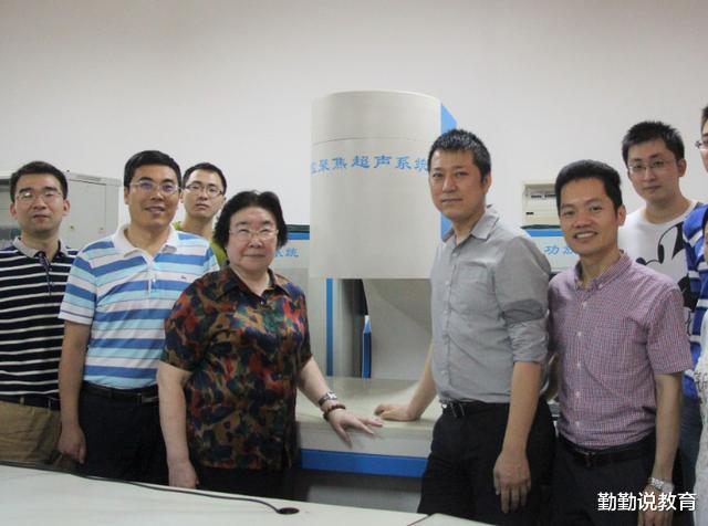 教师|教师行业迎来“好消息”,关于绩效工资新规定,受4方面因素影响