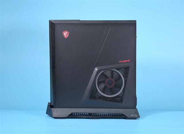 CPU|10L顶配主机散热比全塔还强！微星海皇戟X主机评测