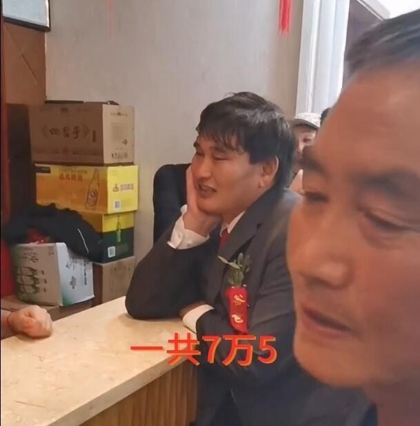 朱之文|彩礼28万，婚车50万，法式豪宅，朱之文娶儿媳为啥这么舍得下本？