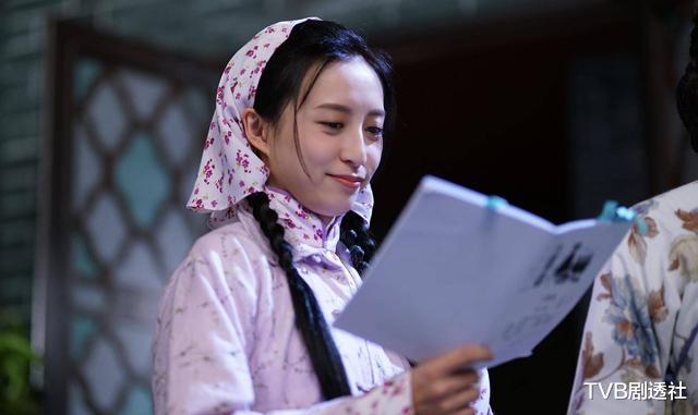 迪丽热巴：TVB新晋小花新一轮恶战即将拉开帷幕 绯闻女王三月新作品开播