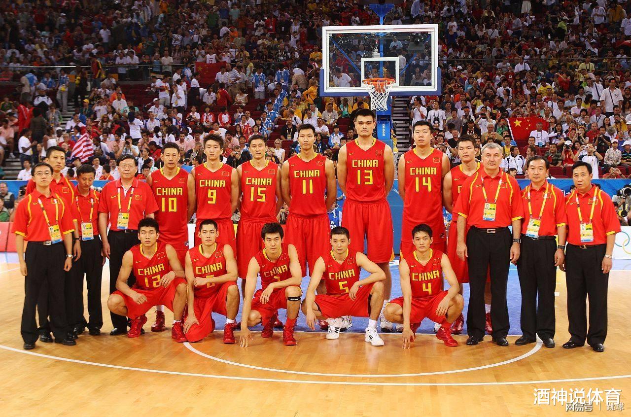 「姚明」中国男篮历史最强阵容，王治郅无缘，大前锋位置比姚明更强