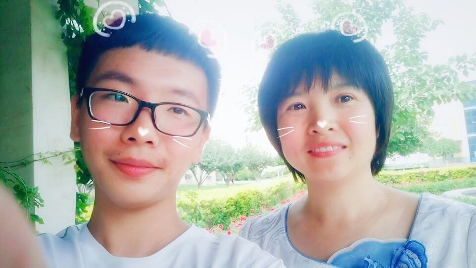 |高考季，你是我万丈光芒的太阳，呵护我度过高中三年