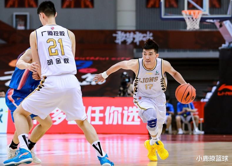 福建男篮|王炸轰70+26+15!CBA黑马又打疯了,5连胜,这状态根本不输广厦啊