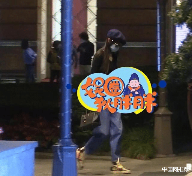 杨和苏|唐嫣被迫“应酬”3小时，脸色不悦眉头紧皱匆忙回程？
