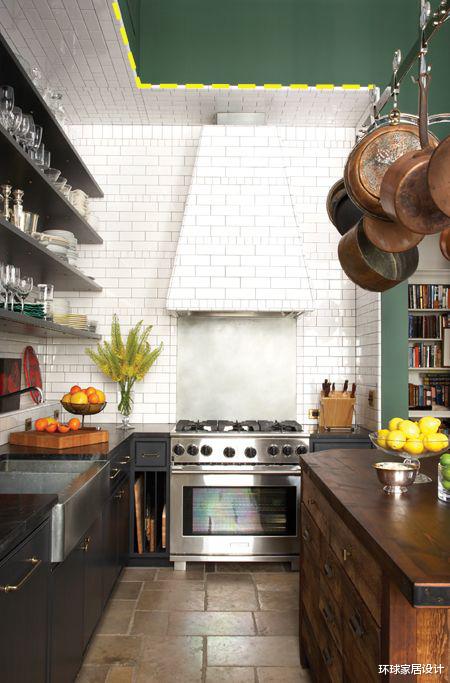 |不装厨房吊顶,1000块墙面贴瓷砖延伸个顶面,时间长了别后悔