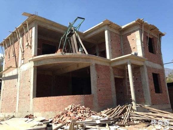 2020年农村建房有了新规定，农村房屋新建、翻建都涉及，看看有啥