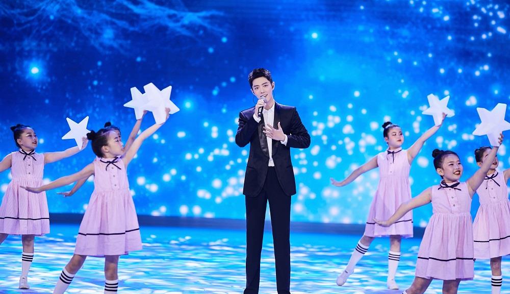 肖战|肖战参加新活动被保密，三部待播剧即将定档，双十一带货排名第一