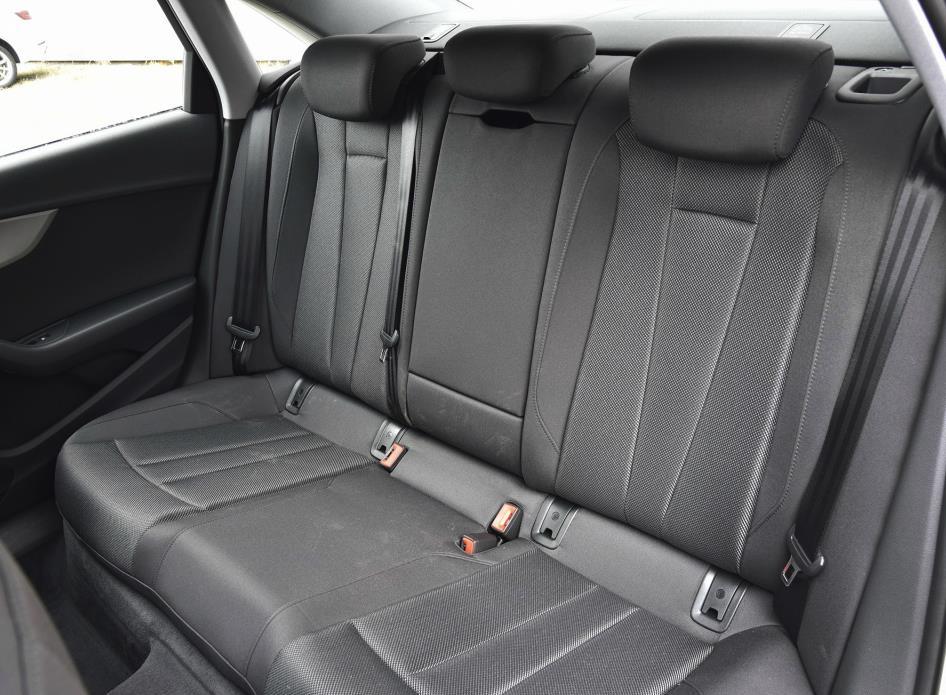 【英菲尼迪Q50L】开过奥迪A4L,再开英菲尼迪Q50L,车主:对比后才知道差距