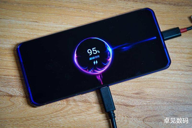 骁龙865|5000mAh+90W快充+骁龙865Plus+144Hz，最强5G旗舰诞生！