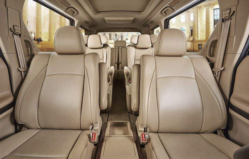 『新能源』董明珠圆造车梦!新车标比奥迪霸气,叫板埃尔法,看到价格无语了