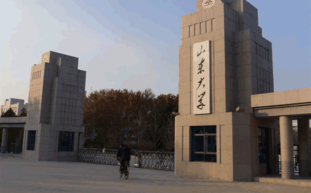 「保研」保研985大学的张韫喆，研究生都毕业了，结果又去参加高考，闹呢