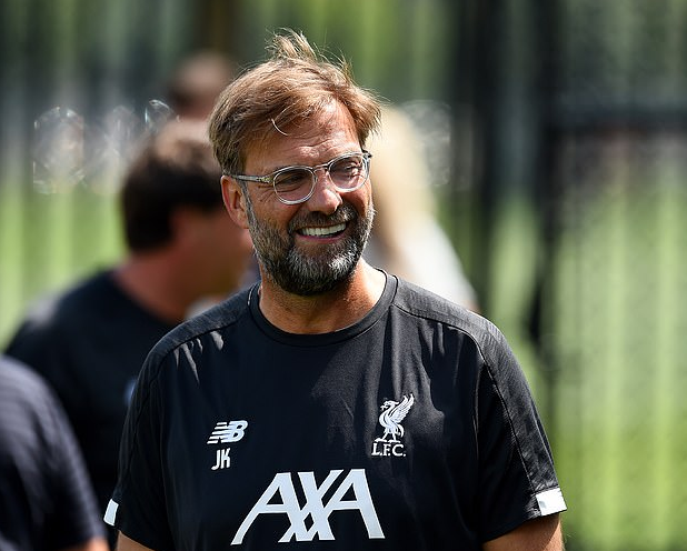 梅西@梅西的合同细节，与克洛普的新合约如出一辙，球王有可能回阿根廷