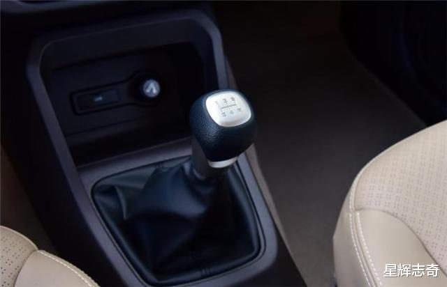 日产逍客@跑高速的时候，手动挡与自动挡哪个更省油，看看鑫哥哥的理解