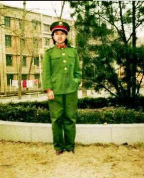 徐峥：当徐峥长出头发，李宇春变成长发，韩红瘦下来后，大家认得出来吗？