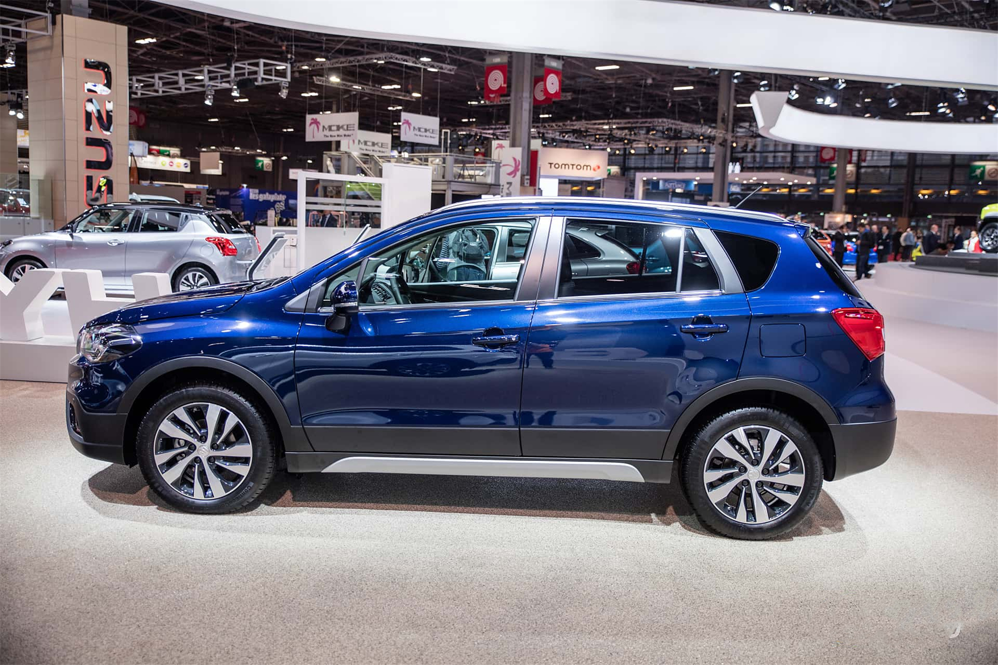 铃木|铃木又要火了！新SUV仅售8万，百公里油耗5L，性价比超思域！