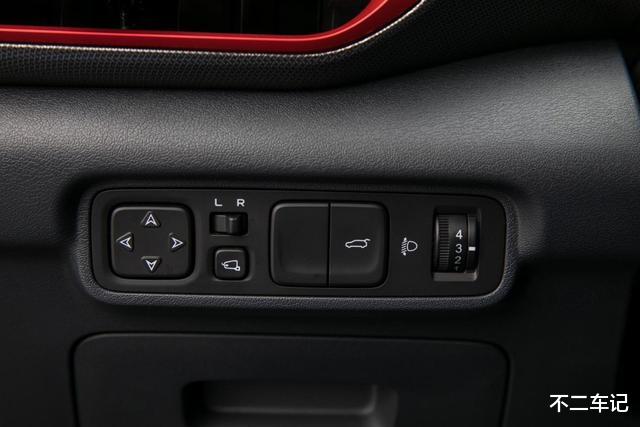 长安汽车|长安UNI-T为何能占据紧凑型SUV半壁江山？除颜值外，它还有啥过人之处