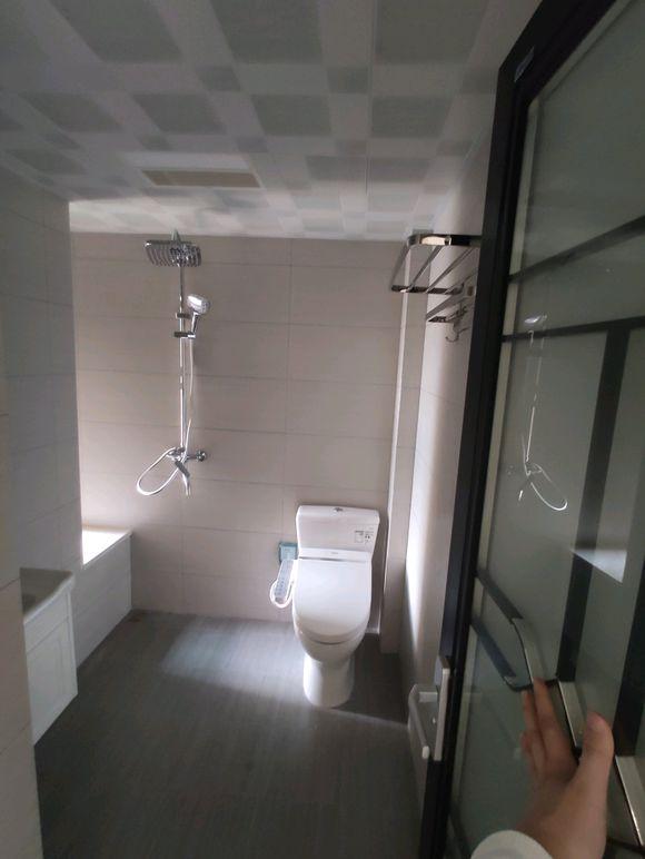 四个多月，基本上弄好了，现代风117平花了24万，看这效果值吗？