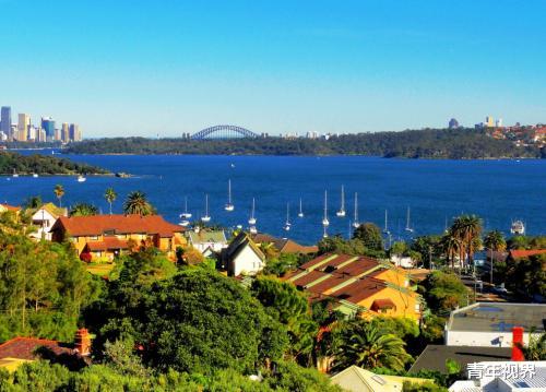 澳大利亚@承诺给中国用百年的港口，仅3年就违约，中国撤资后该国傻眼了！