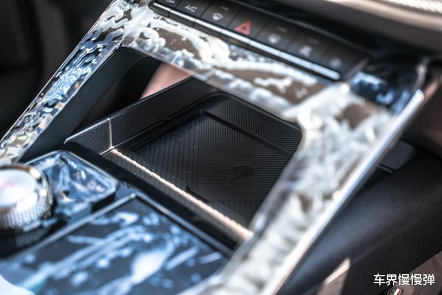 哈弗H6|全新一代哈弗H6到店详评，满满的高级感，还要什么奕泽？