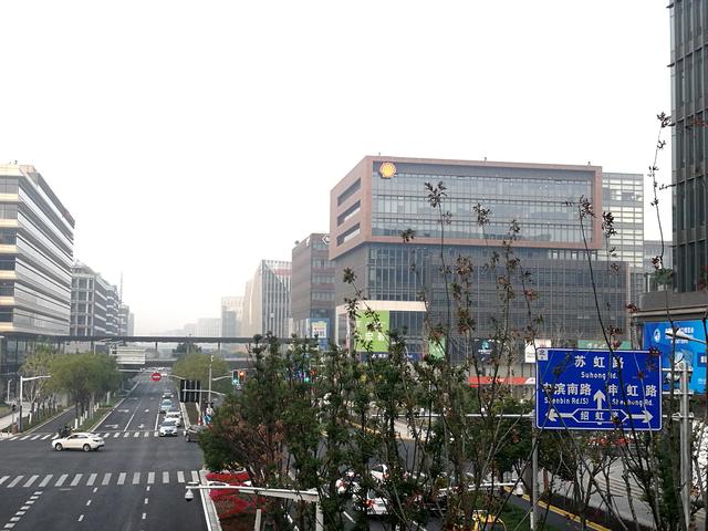 上海市闵行区的两个名副其实的购物中心：虹桥天地、虹桥天街