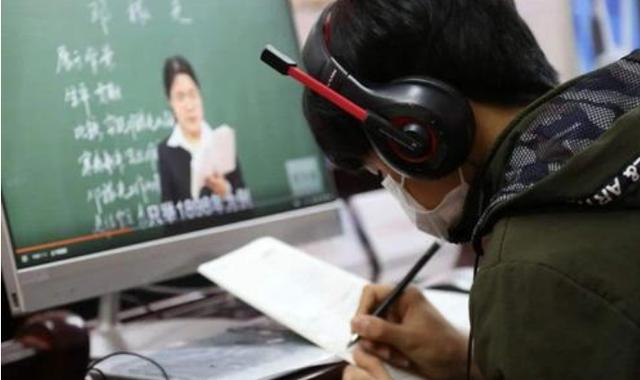 马云▲马云又有新预言，未来一半的行业会消失，这3个工作或很抢手