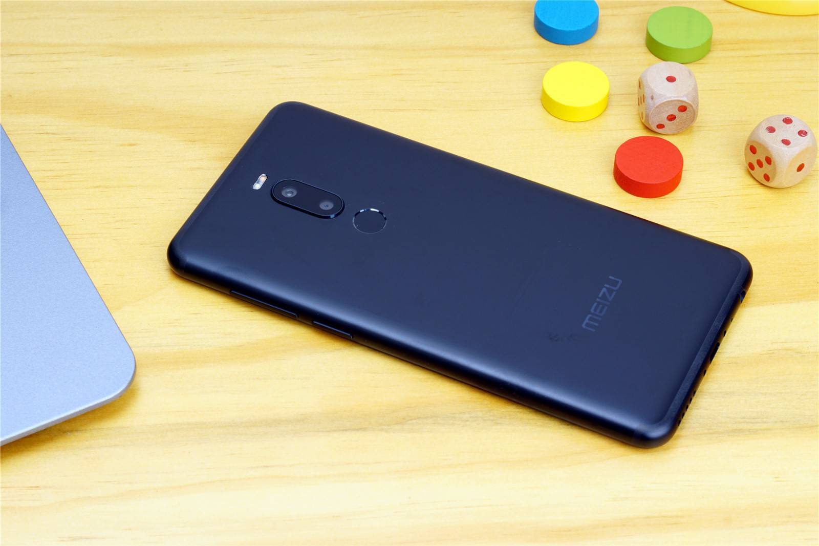 ##买手机看运行内存？你被套路啦！