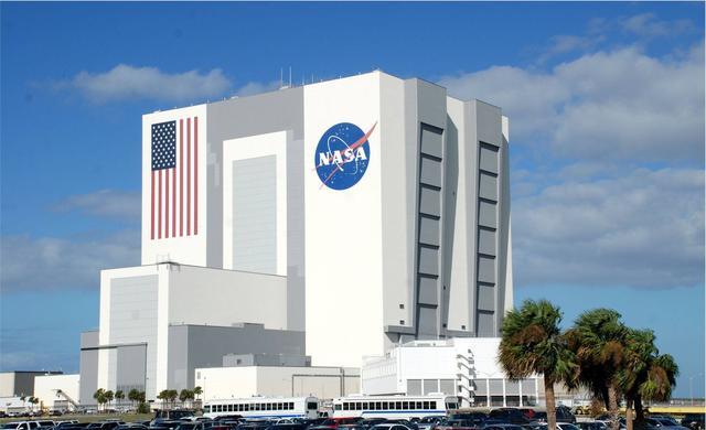 航天|俄航天局长：我们将乘中国飞船登月，并和他们一起建设月球基地