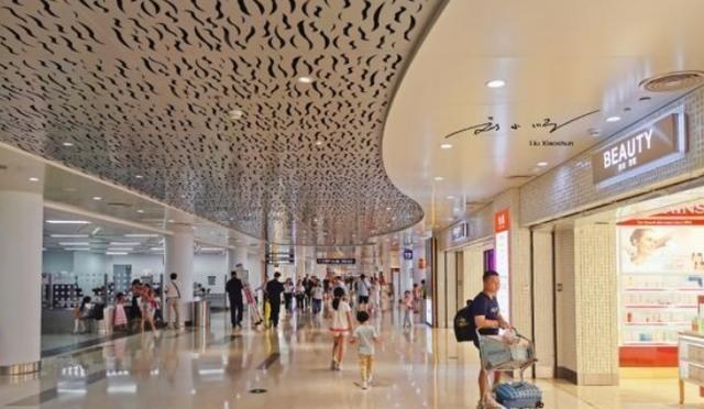 免税店|中国“最容易误机”的省会机场，很多游客逛免税店，逛到忘记时间
