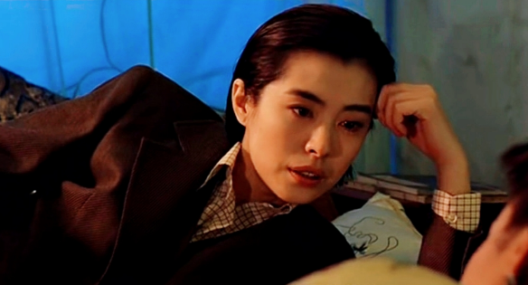 林青霞|什么样的脸能扛得住短发？看巅峰时期的港星，林青霞也排不到前三