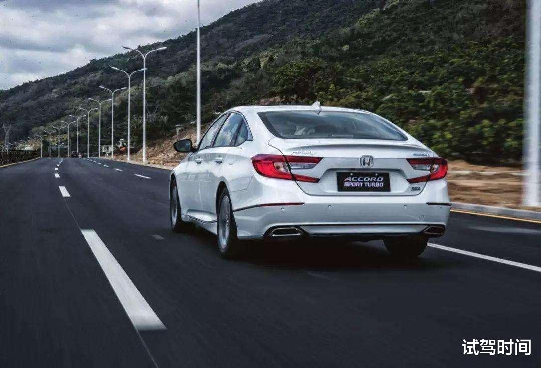 本田雅阁|本田十代雅阁，要让纠结的人抑郁了