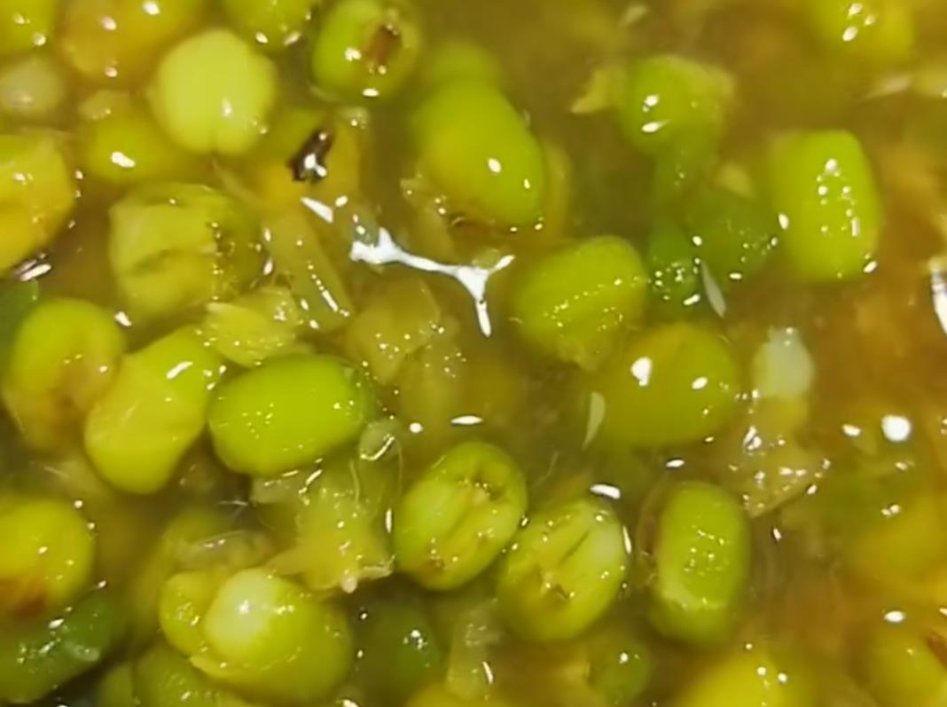 「莲子」立夏以后，要多吃这几种食物，排湿解暑又补充体力