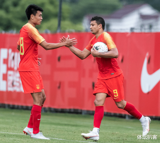 国足：国足中轴线核心浮出水面！3人锁定主力位置，铁家军阵型敲定！