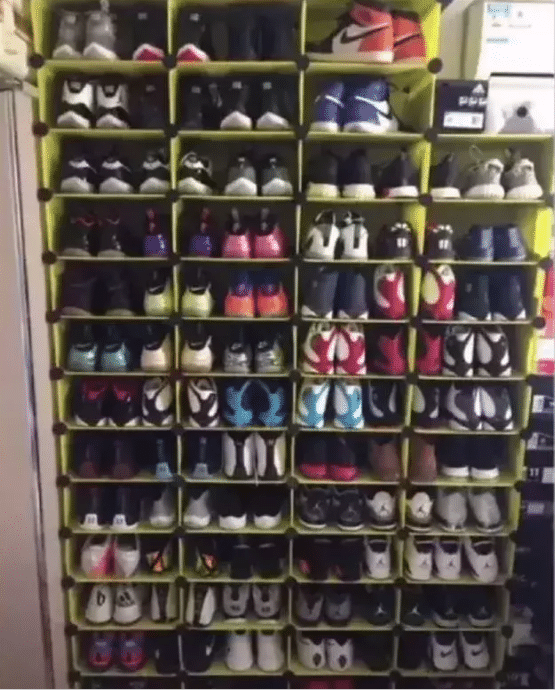 |“被阿姨盯了好几站了，我该怎么办？”哈哈哈哈哈哈...神评信息量真大啊！