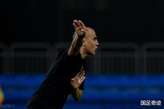 广州恒大|卡帅奇兵制胜！恒大25岁国脚4分钟2次扫雷，塔利斯卡也该谢谢他