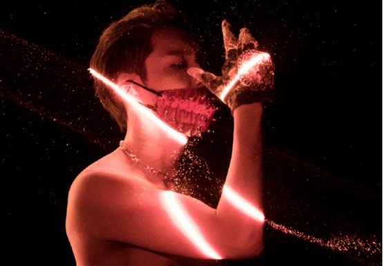 张艺兴|张艺兴敢于打破舒适圈,他的专辑歌曲质量高,从不划水