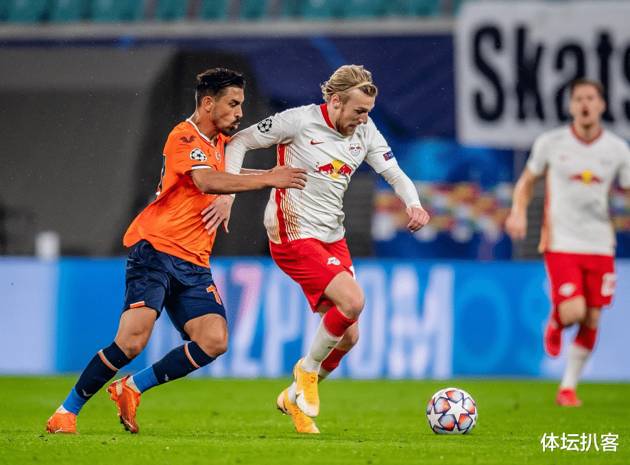 欧冠|2-0！德甲领头羊4分钟终结悬念！力压曼联巴黎，登顶欧冠小组第一