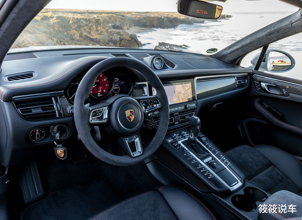 [保时捷Macan]保时捷终于“良心”了！比奥迪Q5L气派，入门爆252马力，标配全时四驱