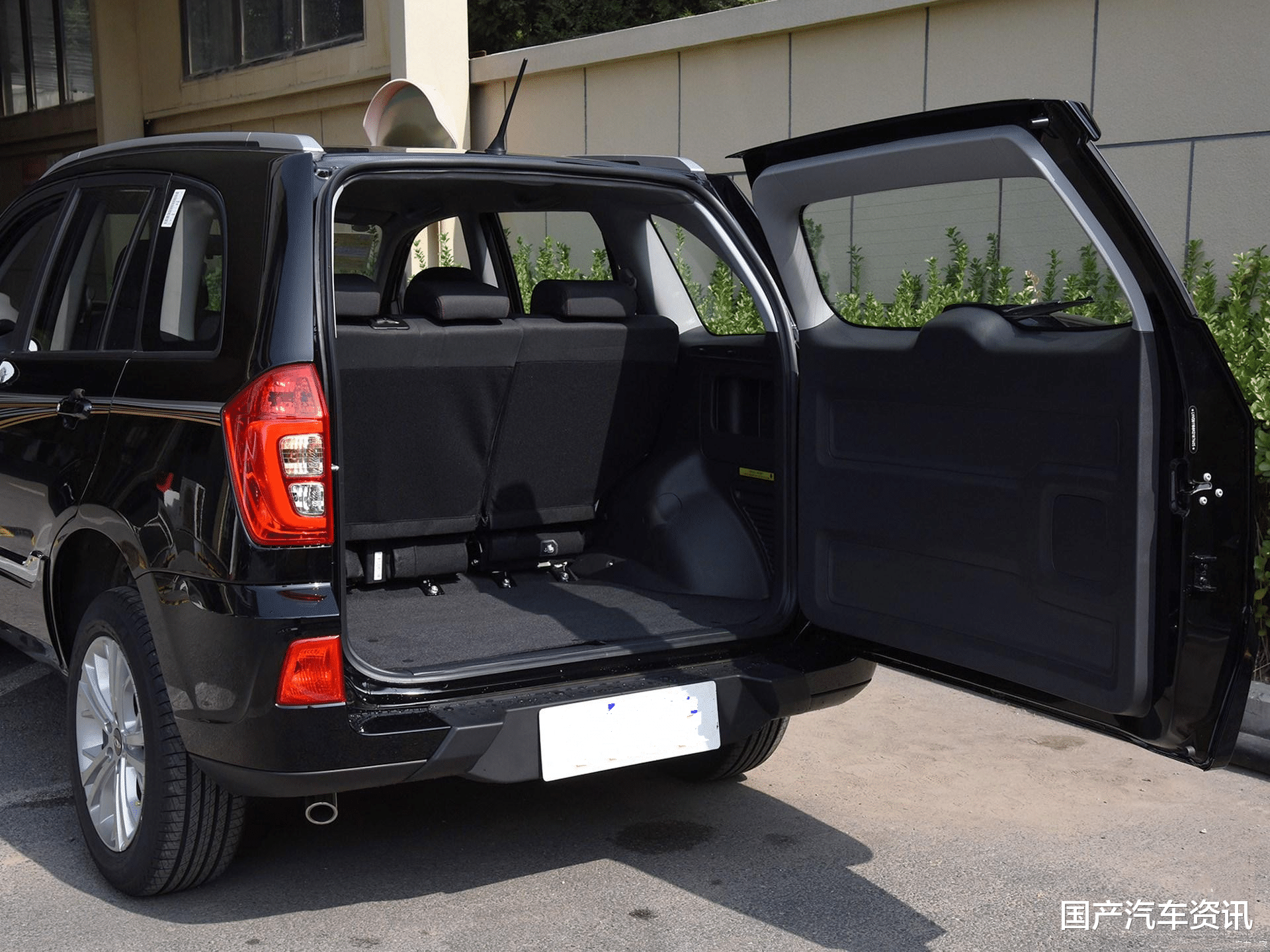 哈弗|号称奇瑞霸气suv,越野车身设计,售5.99万,适合年轻人