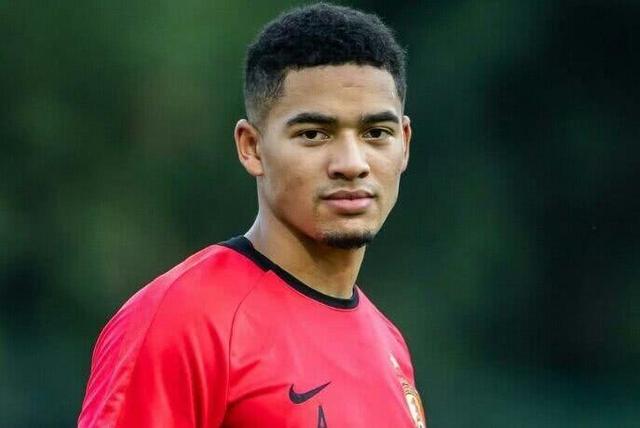 [国足]蒋光太归化未定，李铁另有准备！这二人将是国足的“铜墙铁壁”