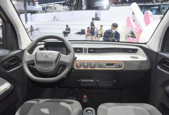 五菱|五菱全新六轮“小皮卡”亮相,可钓鱼可越野,期待出燃油版