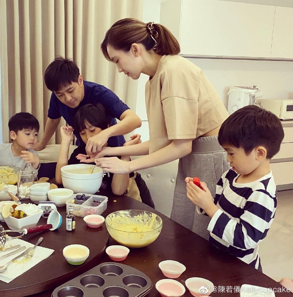 「伊能静」生仨儿子的陈若仪被婆婆批评,生女儿的伊能静却跟婆婆相处如闺蜜