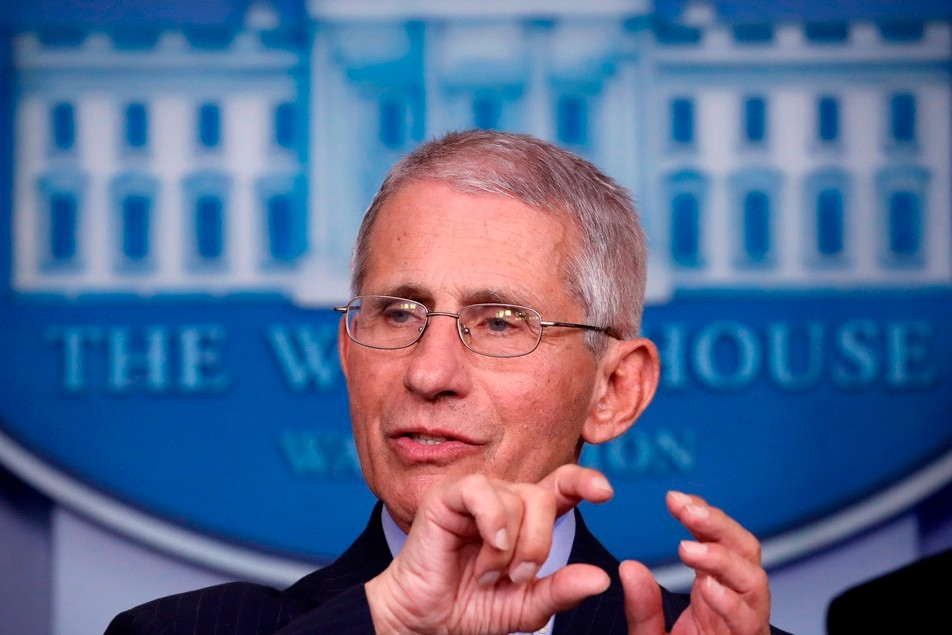 特朗普|打起来了！美国政府爆发猛烈“宫斗”，这次连特朗普都被惊吓到了