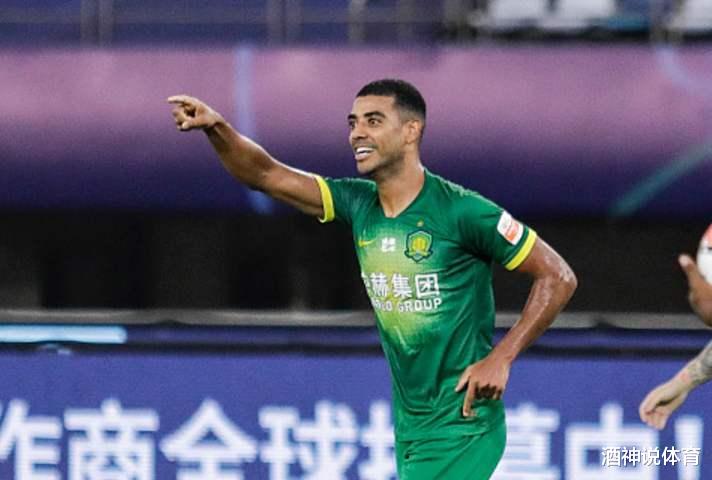 广州恒大|进球后落泪感动球迷，他或顶替高拉特回归恒大，助卡帅争亚冠！