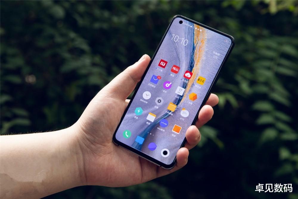 vivo|骁龙865年度机皇首降,120W快充无人能及,60倍长焦举世无双!