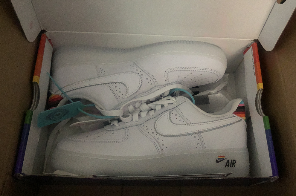 快递|快递车上的限量版球鞋不翼而飞,辅警凭一个小白点5小时破案!