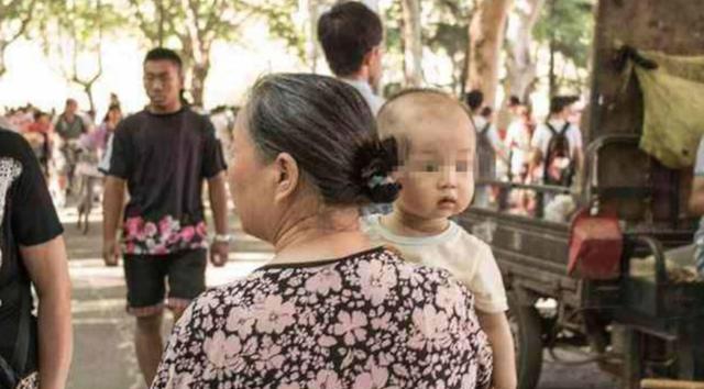 考试|“新型啃老”悄然兴起,多数父母不但没察觉,反而还称赞儿女孝顺