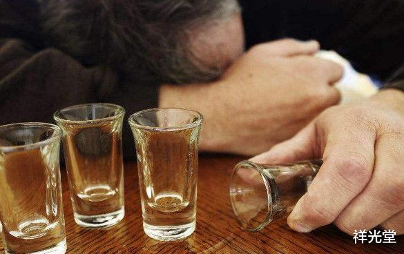 高血压|再次提醒高血压患者：做到3不吃，坚持3件事，血压慢慢降下来