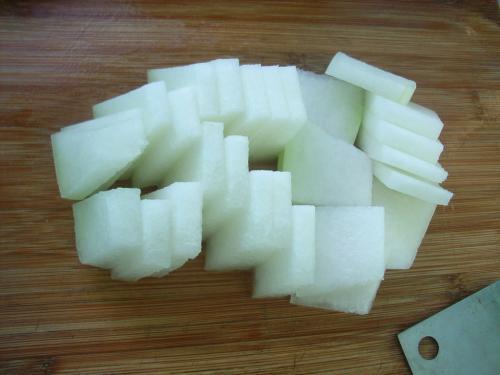 水果@水果那么贵，不如换吃“它”，维C是苹果的好几倍，才2块钱一斤